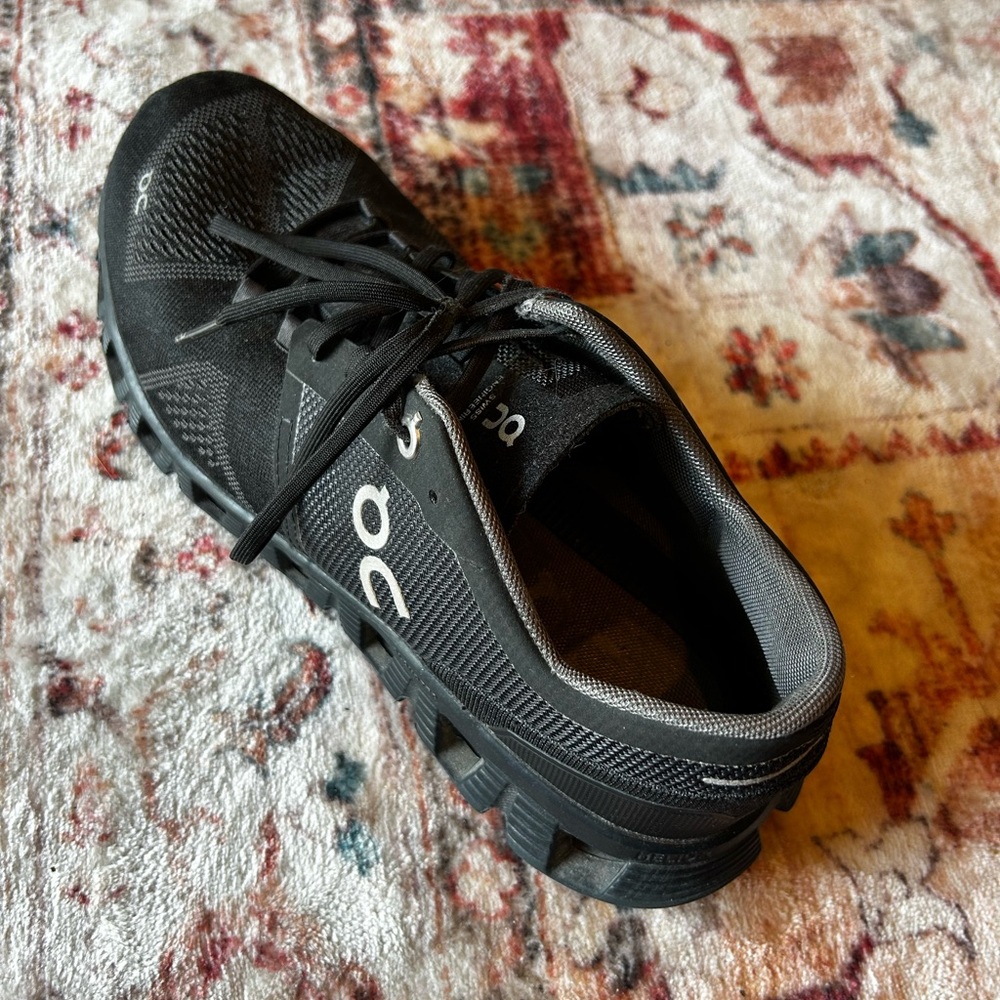 Cloud X 4 Sneaker in Black & Eclipse - Picture 9 of 13